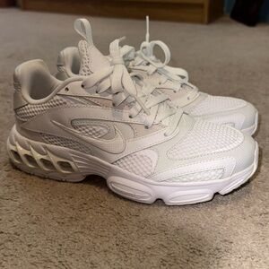 Women’s Nike air zoom